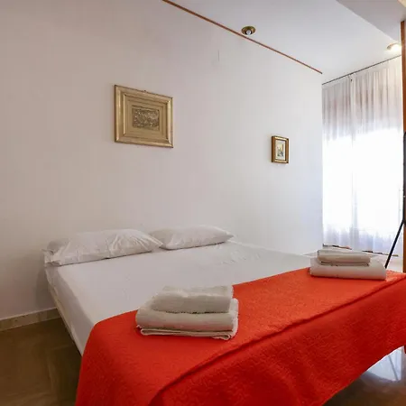 Amazing Apartment In Trappeto With Wifi *